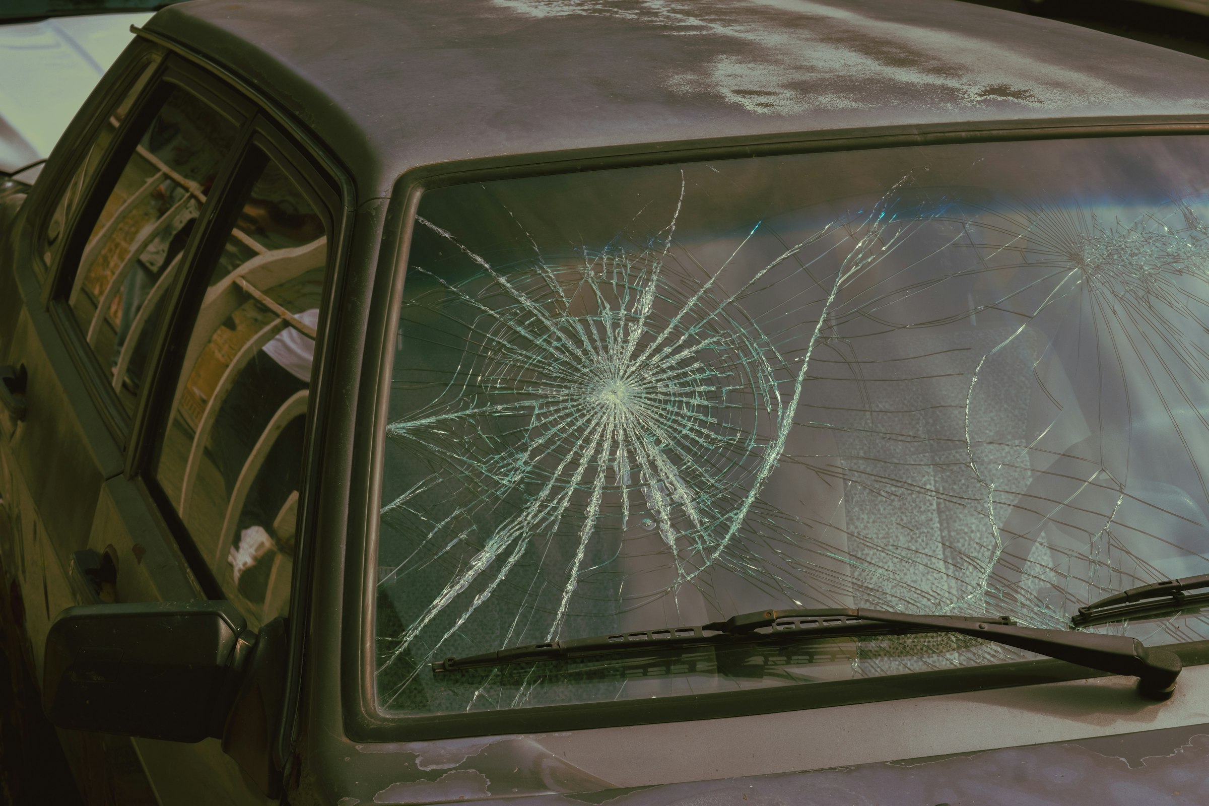 Cracked windshield on a vehicle in Tucson, Arizona